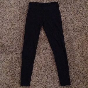 Abound leggings